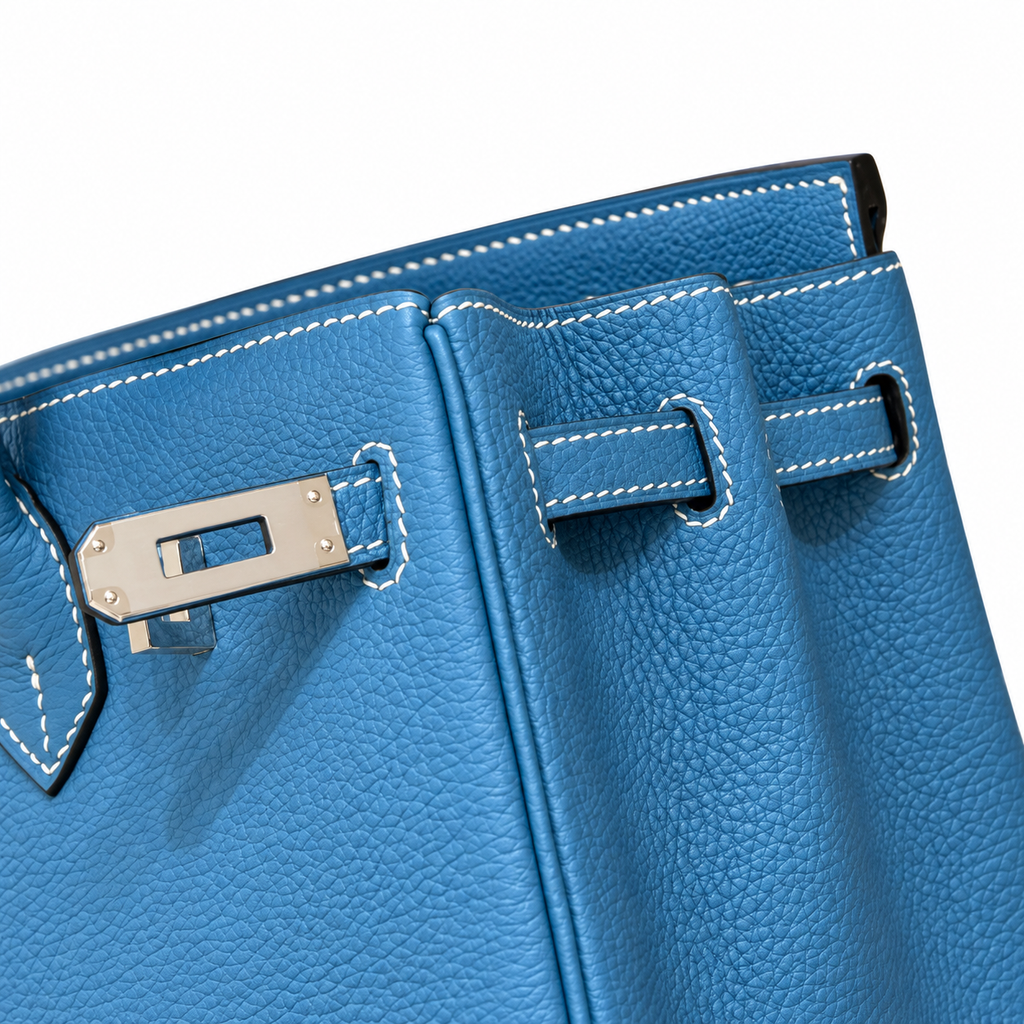 Hermès Kelly 25 Bag – Premium Leather, Gold Hardware, Top Handle & Shoulder Strap, 25cm